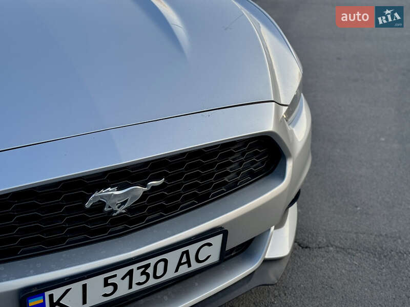 Купе Ford Mustang 2016 в Львове