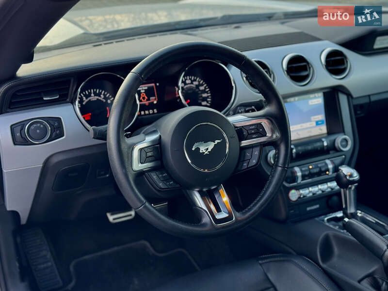 Купе Ford Mustang 2016 в Львове