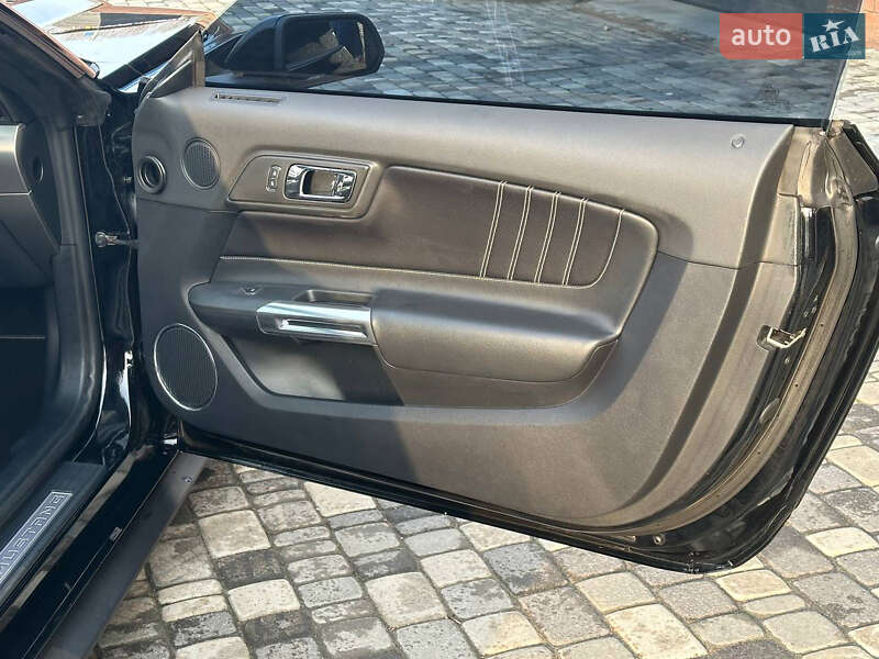 Купе Ford Mustang 2015 в Харькове
