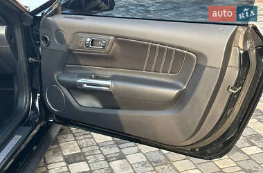 Купе Ford Mustang 2015 в 