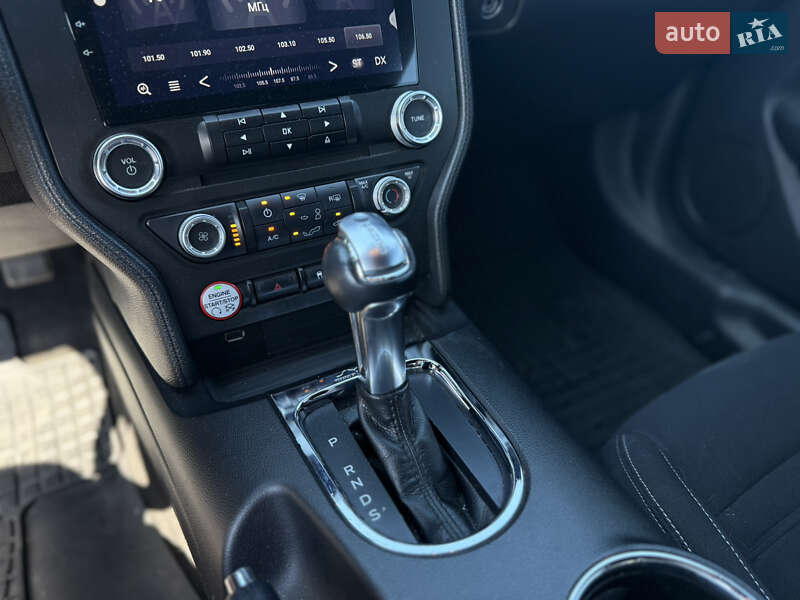 Купе Ford Mustang 2015 в Києві фото 19 Купе Ford Mustang 2015 в Києві