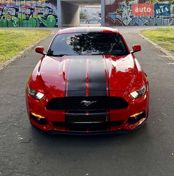 Купе Ford Mustang 2015 в Киеве