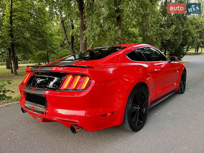 Купе Ford Mustang 2015 в Киеве