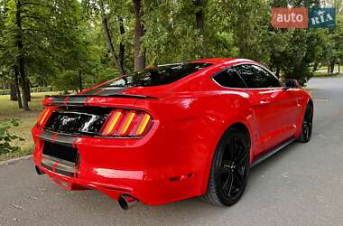 Купе Ford Mustang 2015 в 