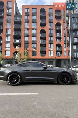 Купе Ford Mustang 2016 в 