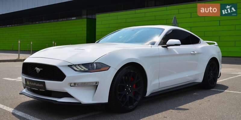 Купе Ford Mustang 2018 в Киеве фото 4 Купе Ford Mustang 2018 в Киеве