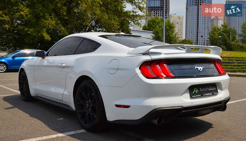 Купе Ford Mustang 2018 в Киеве фото 7 Купе Ford Mustang 2018 в Киеве