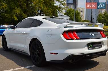 Купе Ford Mustang 2018 в 