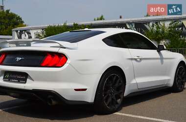 Купе Ford Mustang 2018 в 