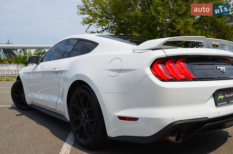 Купе Ford Mustang 2018 в Киеве фото 8 Купе Ford Mustang 2018 в Киеве