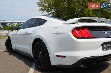 Купе Ford Mustang 2018 в 
