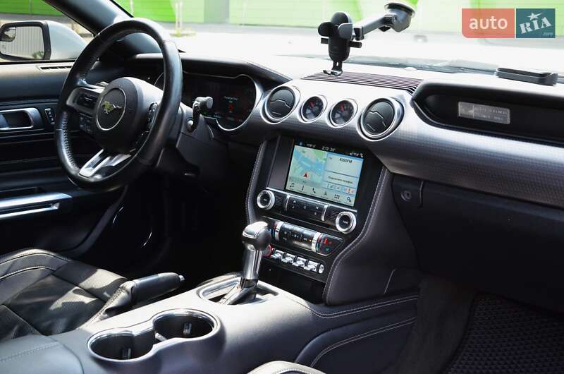 Купе Ford Mustang 2018 в Киеве фото 38 Купе Ford Mustang 2018 в Киеве