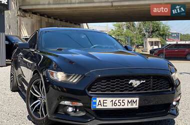 Купе Ford Mustang 2017 в 