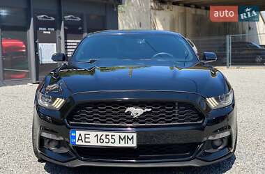 Купе Ford Mustang 2017 в 