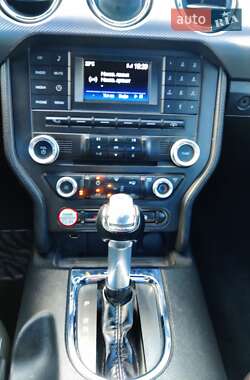 Купе Ford Mustang 2015 в 