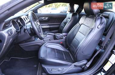 Купе Ford Mustang 2015 в 