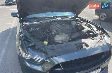 Купе Ford Mustang 2015 в 