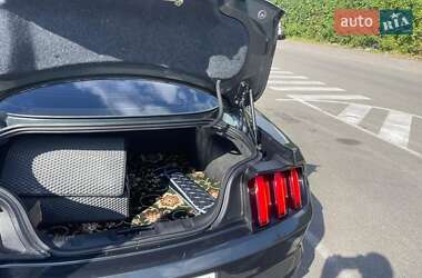 Купе Ford Mustang 2015 в 