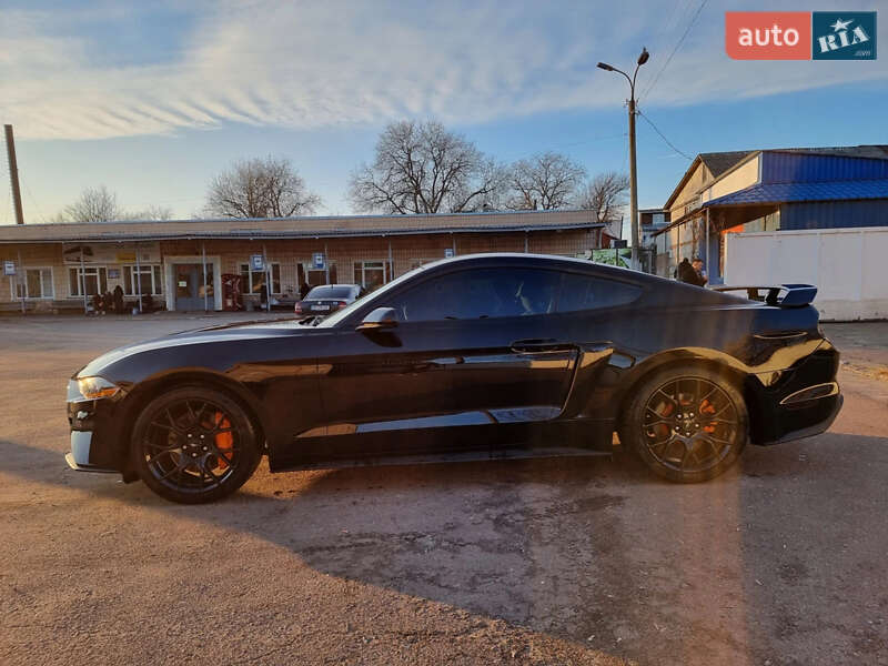 Купе Ford Mustang 2018 в Києві