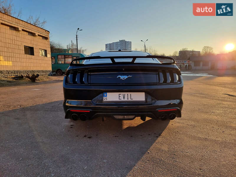 Купе Ford Mustang 2018 в Києві