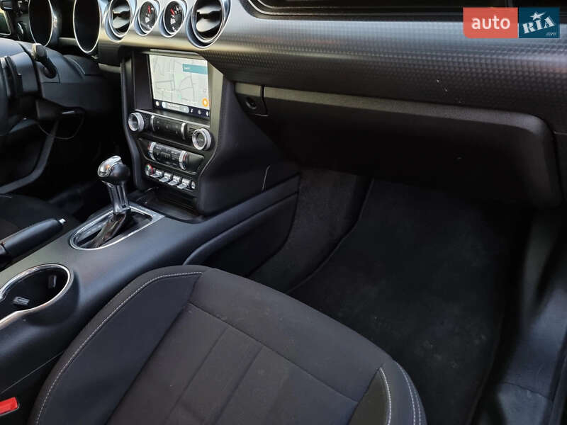 Купе Ford Mustang 2018 в Києві