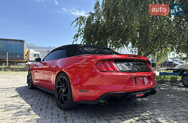 Кабриолет Ford Mustang 2019 в 