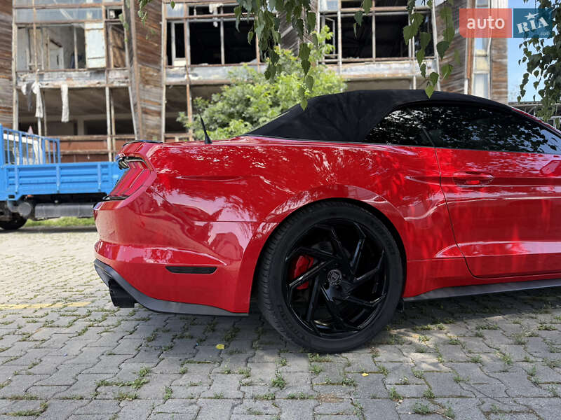 Кабриолет Ford Mustang 2019 в Черновцах фото 24 Кабриолет Ford Mustang 2019 в Черновцах