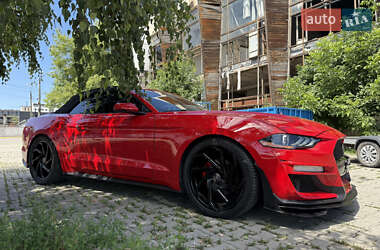 Кабриолет Ford Mustang 2019 в 