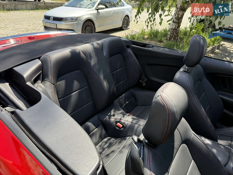 Кабриолет Ford Mustang 2019 в Черновцах фото 40 Кабриолет Ford Mustang 2019 в Черновцах
