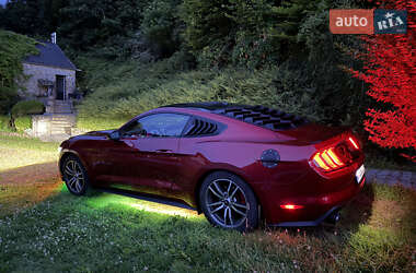 Купе Ford Mustang 2015 в 