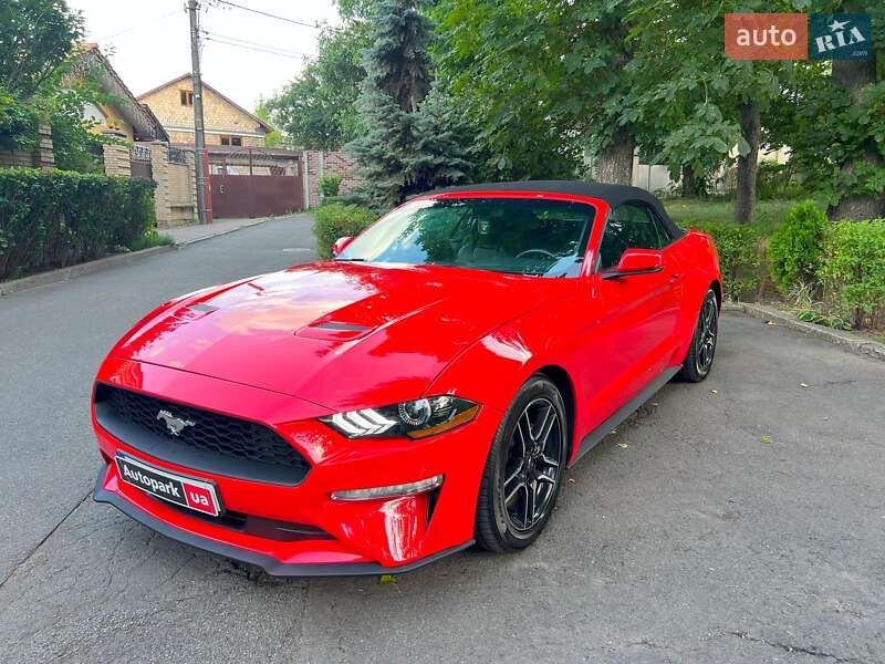 Кабриолет Ford Mustang 2019 в Киеве