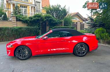 Кабриолет Ford Mustang 2019 в 