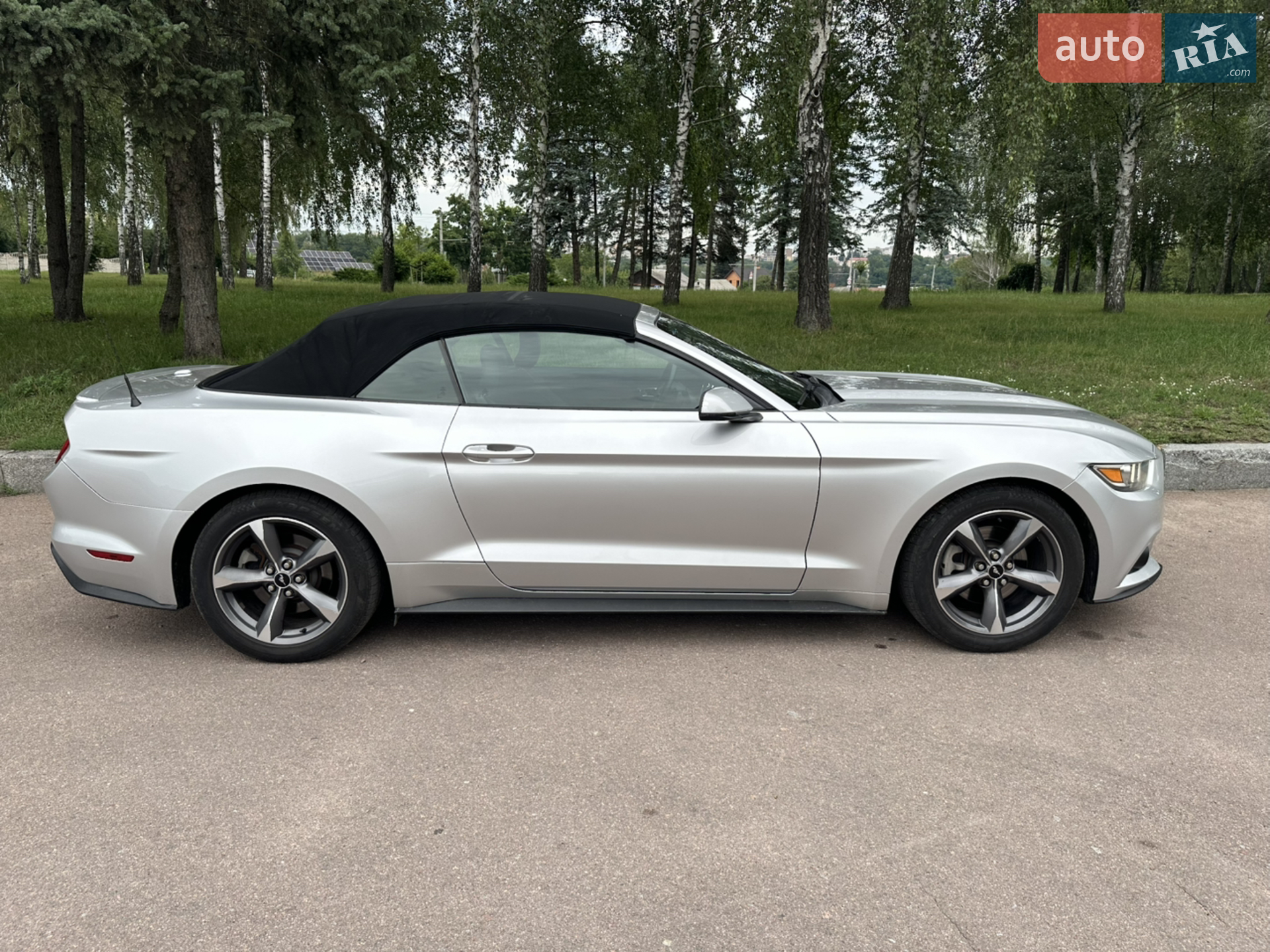 2015 Ford Mustang - мініатюра 8