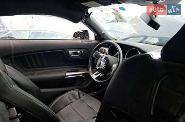 Купе Ford Mustang 2020 в 