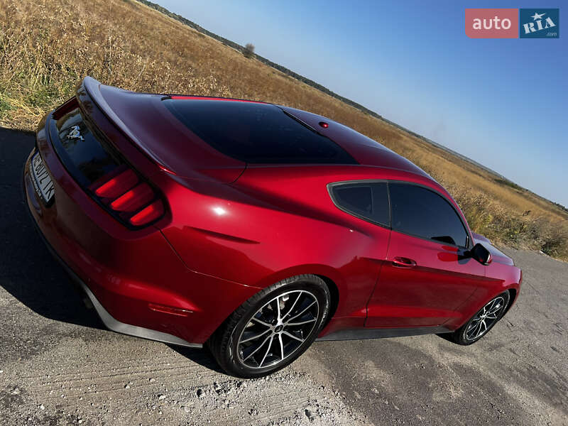 Купе Ford Mustang 2016 в Днепре фото 6 Купе Ford Mustang 2016 в Днепре