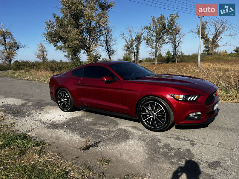 Купе Ford Mustang 2016 в Днепре фото 12 Купе Ford Mustang 2016 в Днепре