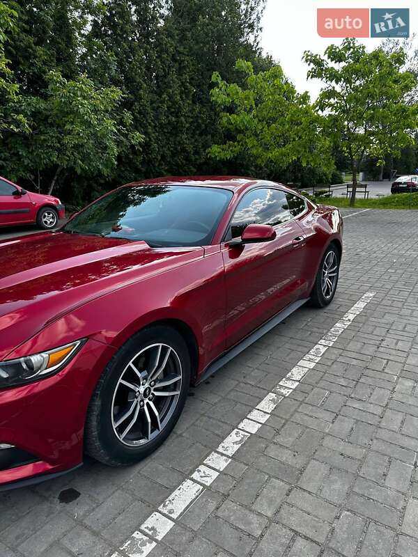 Купе Ford Mustang 2017 в Львове