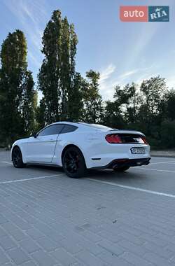 Купе Ford Mustang 2019 в 