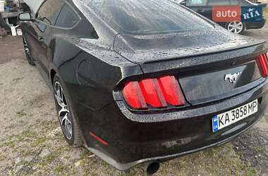 Купе Ford Mustang 2014 в 