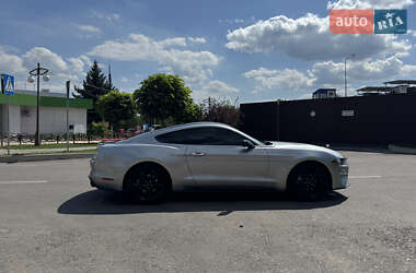Купе Ford Mustang 2021 в 