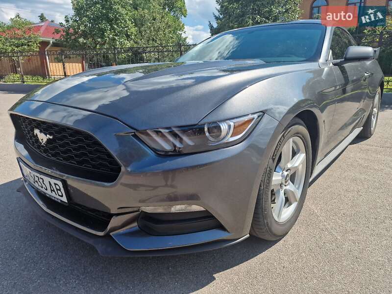 Купе Ford Mustang 2017 в Киеве фото 10 Купе Ford Mustang 2017 в Киеве