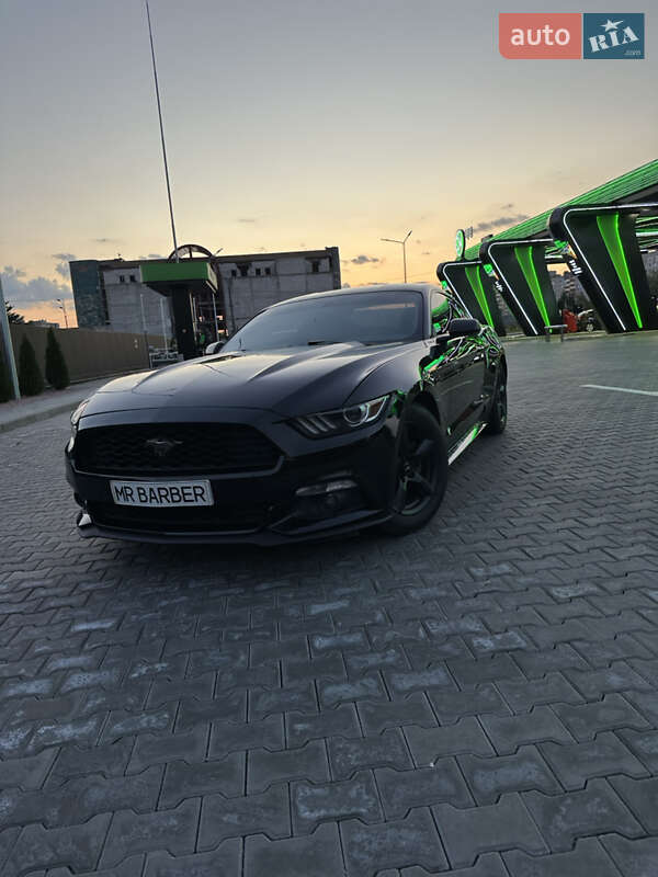 Купе Ford Mustang 2015 в Днепре фото 7 Купе Ford Mustang 2015 в Днепре