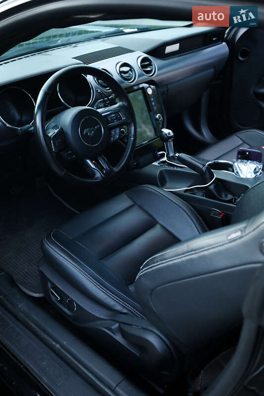 Купе Ford Mustang 2015 в Днепре