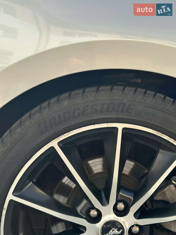 Купе Ford Mustang 2016 в Львове