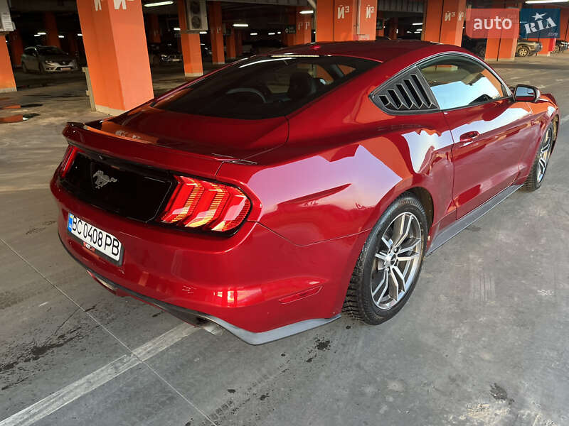 Купе Ford Mustang 2016 в Львове
