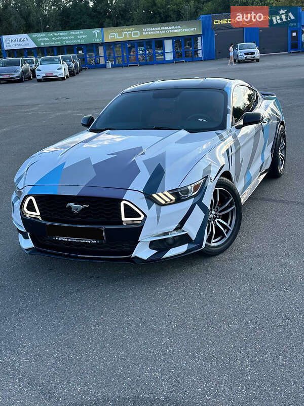 Купе Ford Mustang 2014 в Киеве