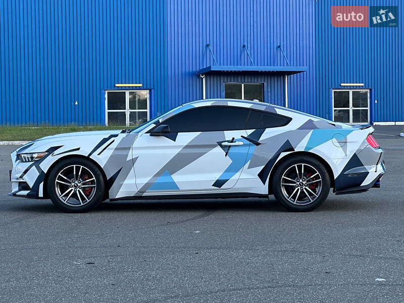 Купе Ford Mustang 2014 в Киеве