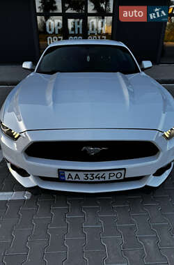 Купе Ford Mustang 2016 в 
