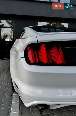 Купе Ford Mustang 2016 в 