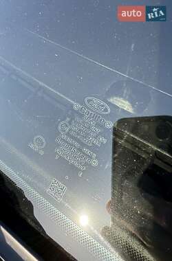 Купе Ford Mustang 2017 в 